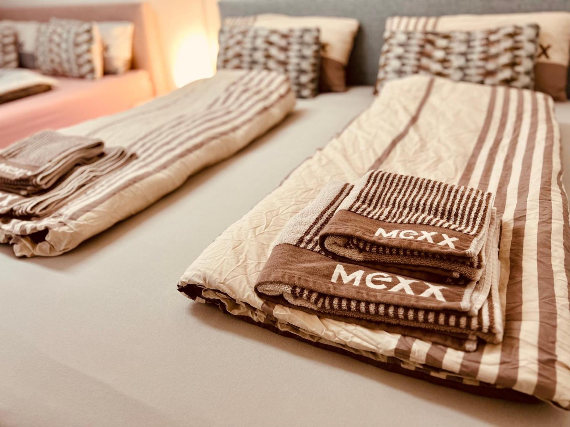 Cologne Luxe Living: Opulent Elegance Unleashed Διαμέρισμα Εξωτερικό φωτογραφία