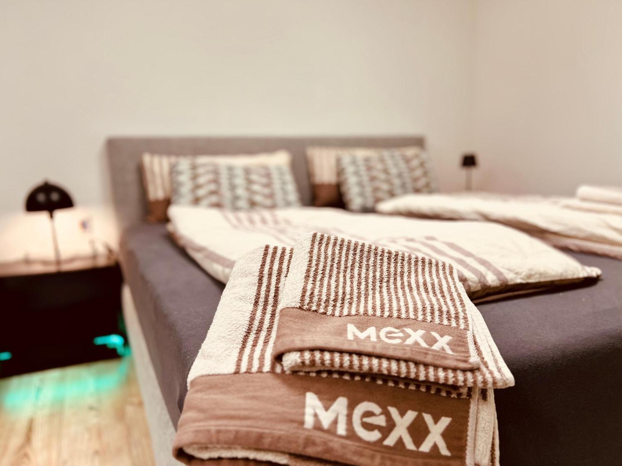 Cologne Luxe Living: Opulent Elegance Unleashed Διαμέρισμα Εξωτερικό φωτογραφία