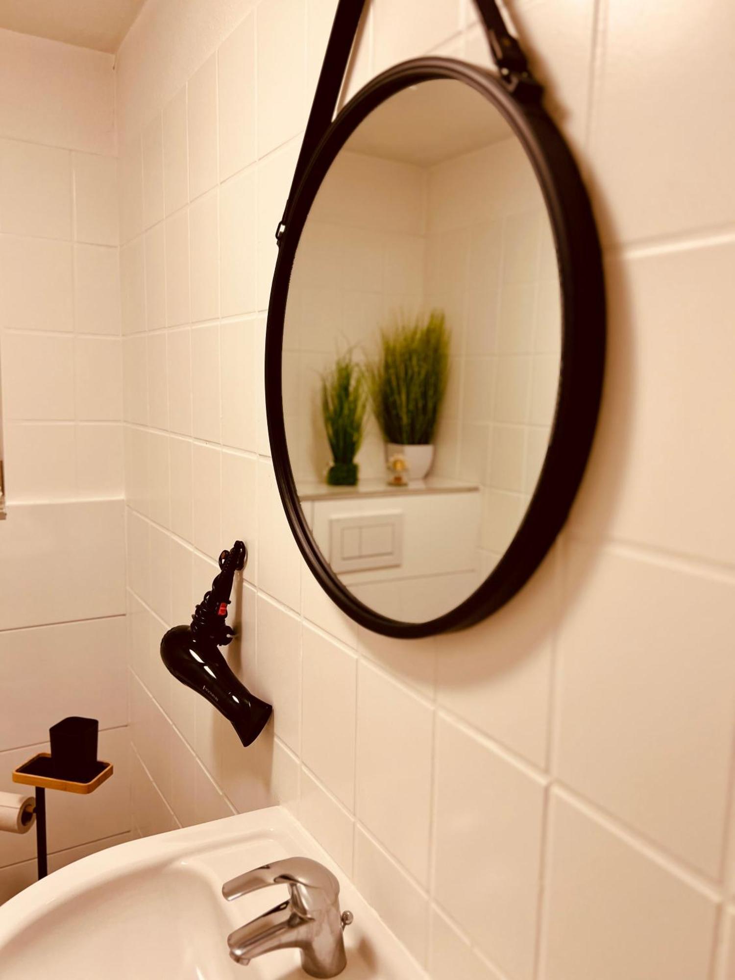 Cologne Luxe Living: Opulent Elegance Unleashed Διαμέρισμα Εξωτερικό φωτογραφία